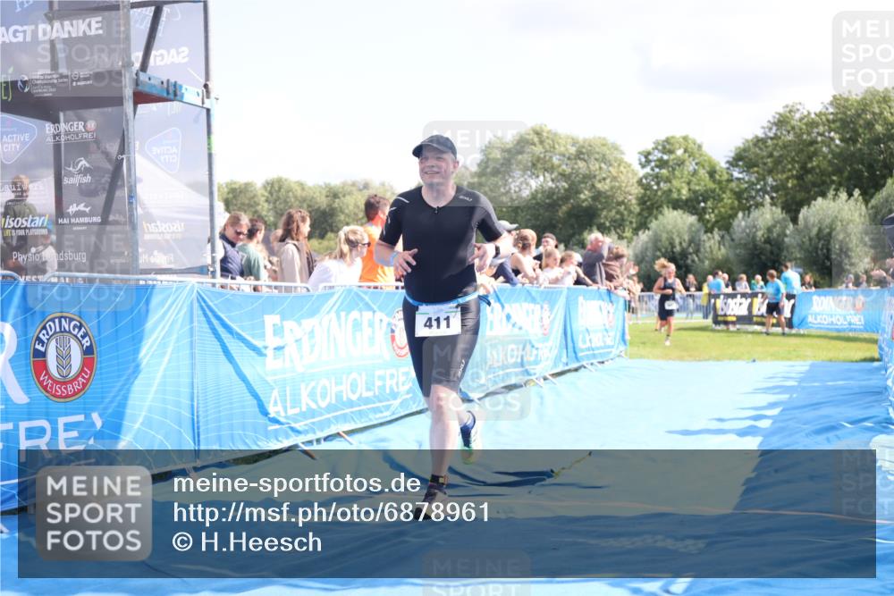 25.08.2024 - Elbe Triathlon Hamburg H.Heesch http://msf.ph/oto/6878961 25.08.2024 11:50:07 Ziel 411, 509, 785, 1672 meine-sportfotos.de