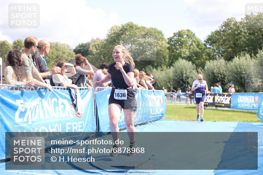 25.08.2024 - Elbe Triathlon Hamburg H.Heesch http://msf.ph/oto/6878968 25.08.2024 12:12:39 Ziel 1528, 1636, 1679 meine-sportfotos.de