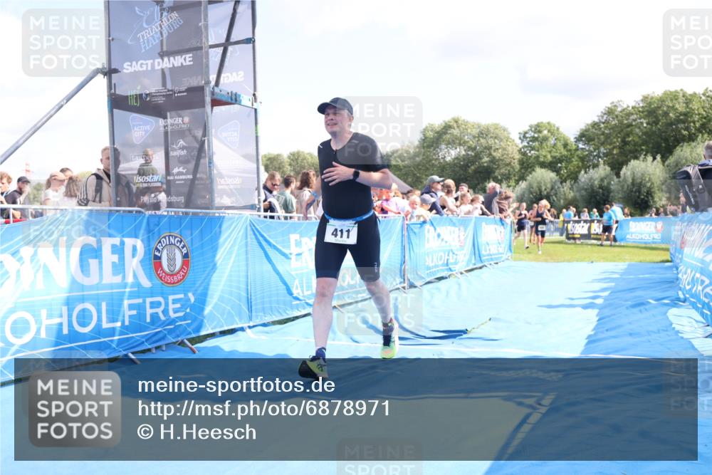 25.08.2024 - Elbe Triathlon Hamburg H.Heesch http://msf.ph/oto/6878971 25.08.2024 11:50:07 Ziel 411, 509, 785, 1672 meine-sportfotos.de