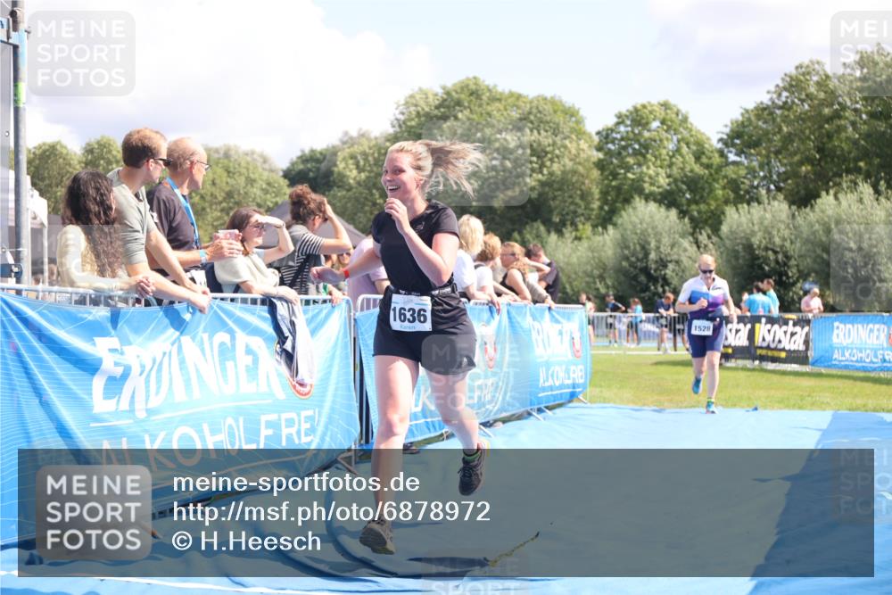 25.08.2024 - Elbe Triathlon Hamburg H.Heesch http://msf.ph/oto/6878972 25.08.2024 12:12:39 Ziel 1528, 1636, 1679 meine-sportfotos.de
