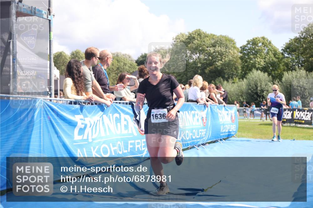 25.08.2024 - Elbe Triathlon Hamburg H.Heesch http://msf.ph/oto/6878981 25.08.2024 12:12:39 Ziel 1528, 1636, 1679 meine-sportfotos.de