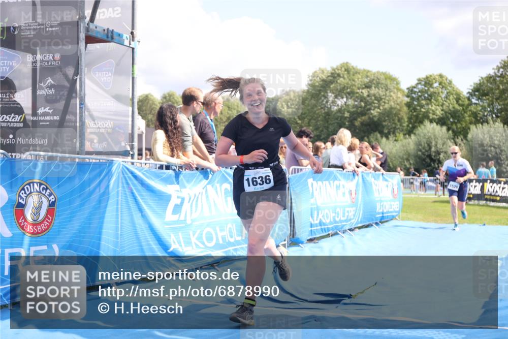 25.08.2024 - Elbe Triathlon Hamburg H.Heesch http://msf.ph/oto/6878990 25.08.2024 12:12:40 Ziel 1528, 1636, 1679 meine-sportfotos.de