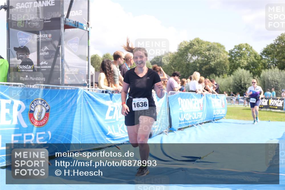 25.08.2024 - Elbe Triathlon Hamburg H.Heesch http://msf.ph/oto/6878993 25.08.2024 12:12:40 Ziel 1528, 1636, 1679 meine-sportfotos.de