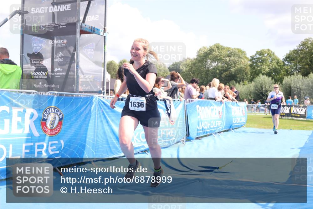 25.08.2024 - Elbe Triathlon Hamburg H.Heesch http://msf.ph/oto/6878999 25.08.2024 12:12:40 Ziel 1528, 1636, 1679 meine-sportfotos.de