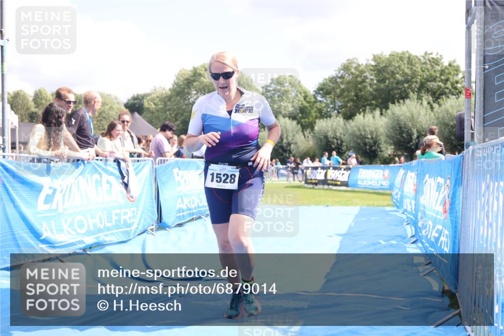 25.08.2024 - Elbe Triathlon Hamburg H.Heesch http://msf.ph/oto/6879014 25.08.2024 12:12:44 Ziel 1528, 1636 meine-sportfotos.de