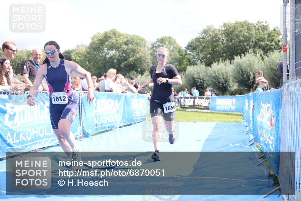 25.08.2024 - Elbe Triathlon Hamburg H.Heesch http://msf.ph/oto/6879051 25.08.2024 12:12:56 Ziel 1612, 1656 meine-sportfotos.de