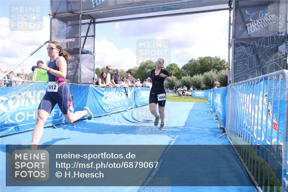 25.08.2024 - Elbe Triathlon Hamburg H.Heesch http://msf.ph/oto/6879067 25.08.2024 12:12:56 Ziel 1612, 1656 meine-sportfotos.de