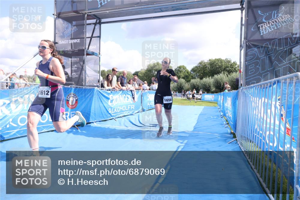 25.08.2024 - Elbe Triathlon Hamburg H.Heesch http://msf.ph/oto/6879069 25.08.2024 12:12:56 Ziel 1612, 1656 meine-sportfotos.de