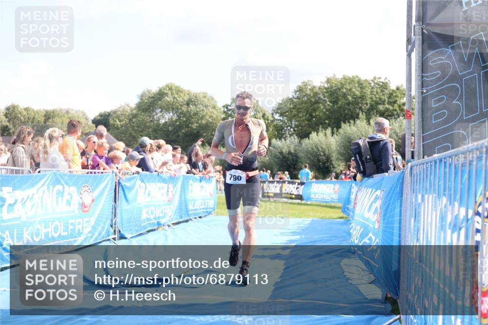 25.08.2024 - Elbe Triathlon Hamburg H.Heesch http://msf.ph/oto/6879113 25.08.2024 11:50:41 Ziel 790, 1502 meine-sportfotos.de
