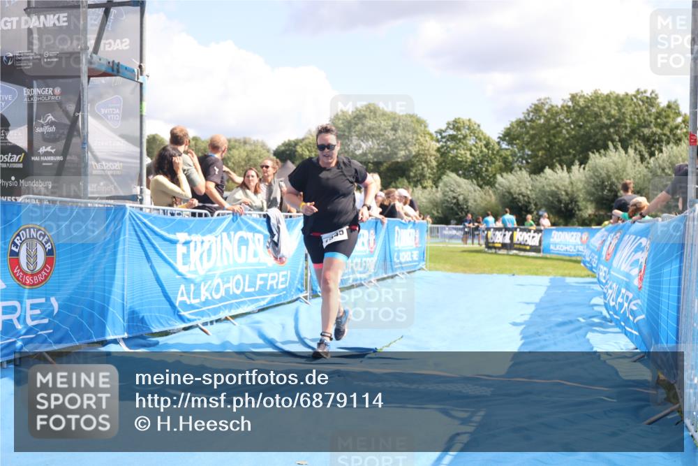 25.08.2024 - Elbe Triathlon Hamburg H.Heesch http://msf.ph/oto/6879114 25.08.2024 12:13:50 Ziel 1545, 1680 meine-sportfotos.de