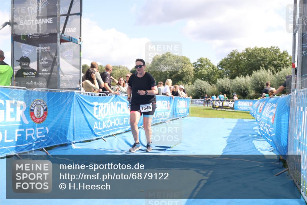 25.08.2024 - Elbe Triathlon Hamburg H.Heesch http://msf.ph/oto/6879122 25.08.2024 12:13:50 Ziel 1545, 1680 meine-sportfotos.de