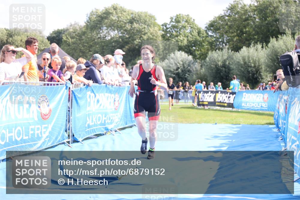 25.08.2024 - Elbe Triathlon Hamburg H.Heesch http://msf.ph/oto/6879152 25.08.2024 11:50:49 Ziel 1502, 1587 meine-sportfotos.de