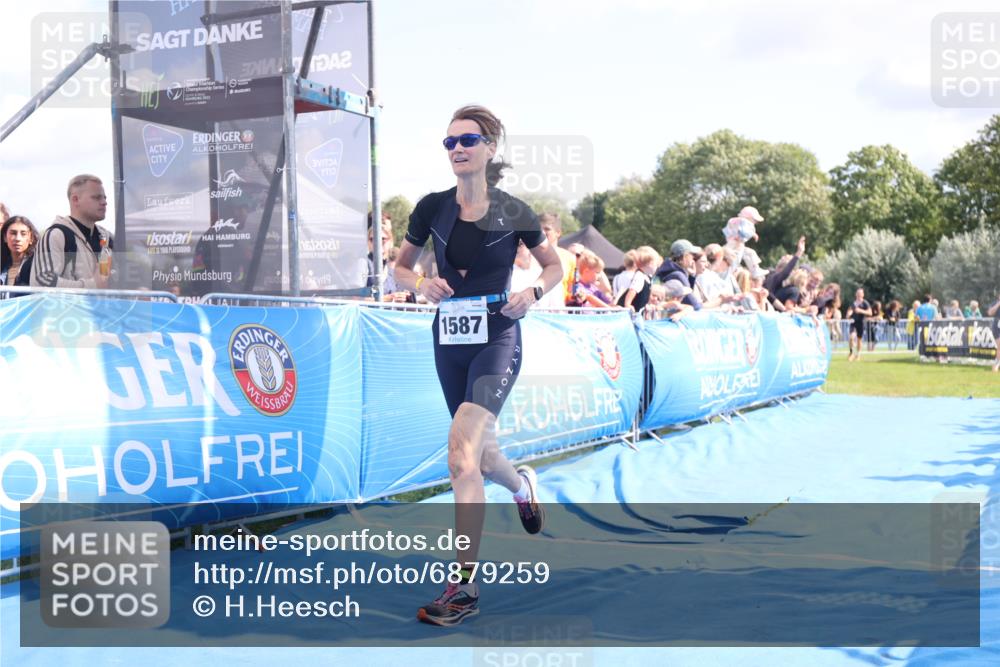 25.08.2024 - Elbe Triathlon Hamburg H.Heesch http://msf.ph/oto/6879259 25.08.2024 11:50:56 Ziel 1502, 1587 meine-sportfotos.de