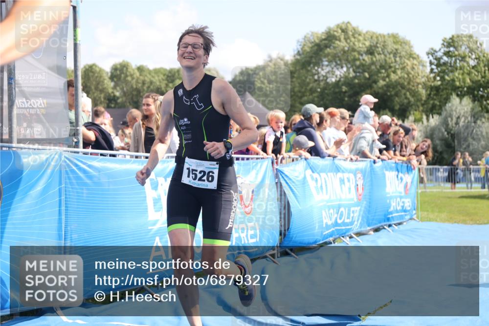 25.08.2024 - Elbe Triathlon Hamburg H.Heesch http://msf.ph/oto/6879327 25.08.2024 11:51:07 Ziel 220, 1526 meine-sportfotos.de