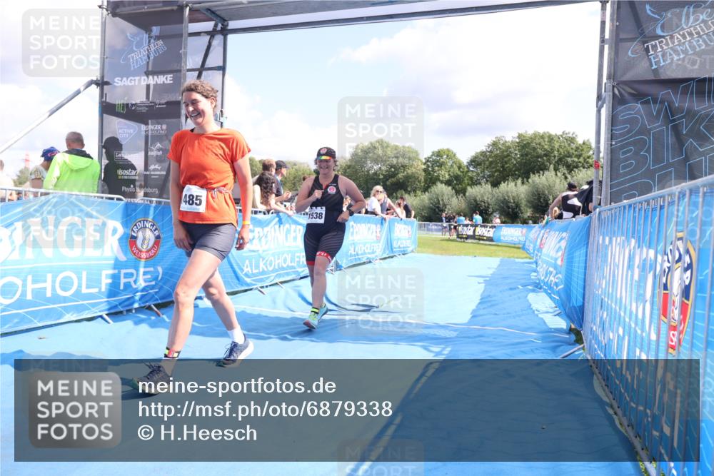 25.08.2024 - Elbe Triathlon Hamburg H.Heesch http://msf.ph/oto/6879338 25.08.2024 12:15:56 Ziel 1485, 1538, 1720 meine-sportfotos.de
