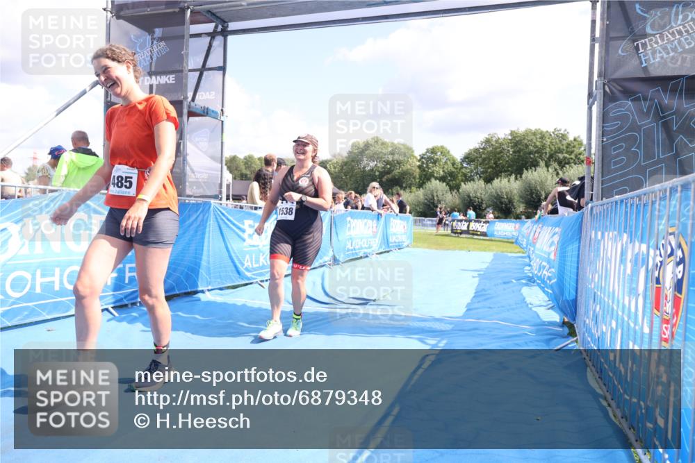 25.08.2024 - Elbe Triathlon Hamburg H.Heesch http://msf.ph/oto/6879348 25.08.2024 12:15:56 Ziel 1485, 1538, 1720 meine-sportfotos.de