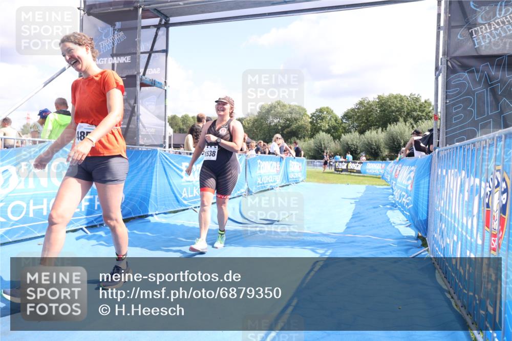 25.08.2024 - Elbe Triathlon Hamburg H.Heesch http://msf.ph/oto/6879350 25.08.2024 12:15:56 Ziel 1485, 1538, 1720 meine-sportfotos.de