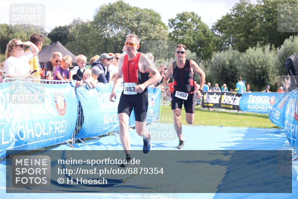 25.08.2024 - Elbe Triathlon Hamburg H.Heesch http://msf.ph/oto/6879354 25.08.2024 11:51:20 Ziel 1402, 1453 meine-sportfotos.de