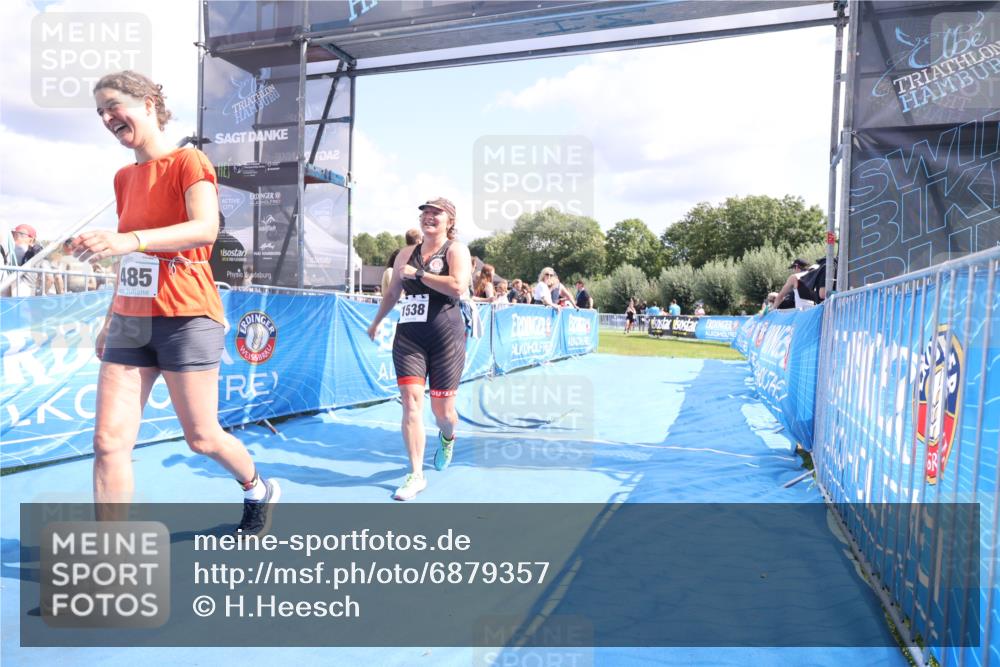 25.08.2024 - Elbe Triathlon Hamburg H.Heesch http://msf.ph/oto/6879357 25.08.2024 12:15:56 Ziel 1485, 1538, 1720 meine-sportfotos.de