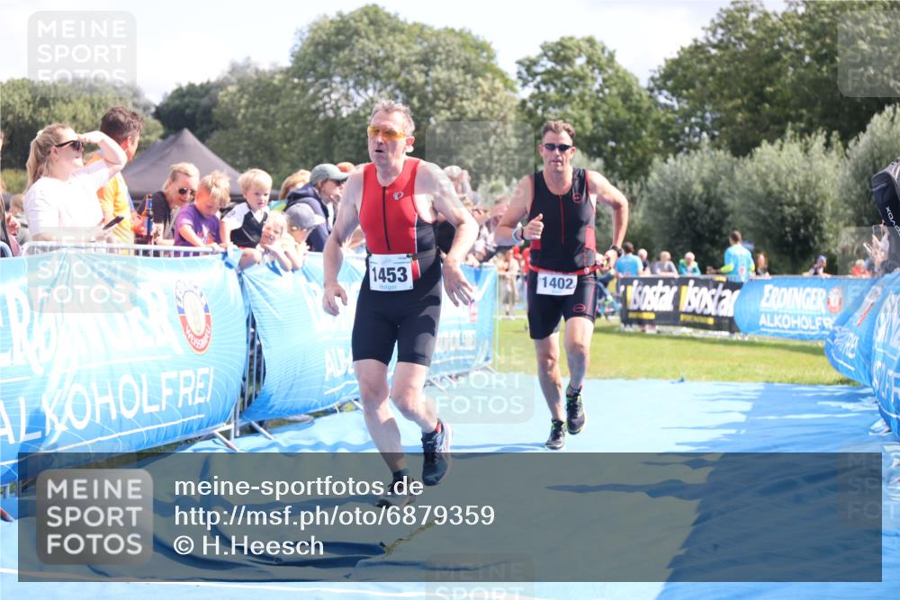 25.08.2024 - Elbe Triathlon Hamburg H.Heesch http://msf.ph/oto/6879359 25.08.2024 11:51:20 Ziel 1402, 1453 meine-sportfotos.de