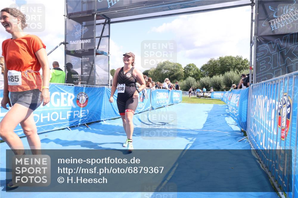 25.08.2024 - Elbe Triathlon Hamburg H.Heesch http://msf.ph/oto/6879367 25.08.2024 12:15:56 Ziel 1485, 1538, 1720 meine-sportfotos.de
