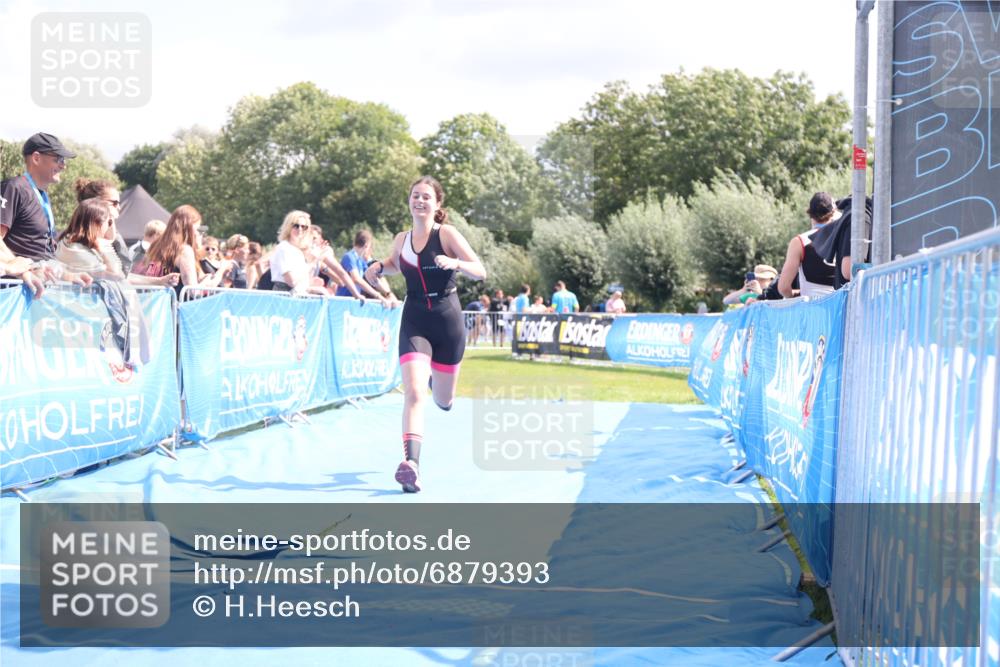 25.08.2024 - Elbe Triathlon Hamburg H.Heesch http://msf.ph/oto/6879393 25.08.2024 12:16:02 Ziel 1538, 1720 meine-sportfotos.de