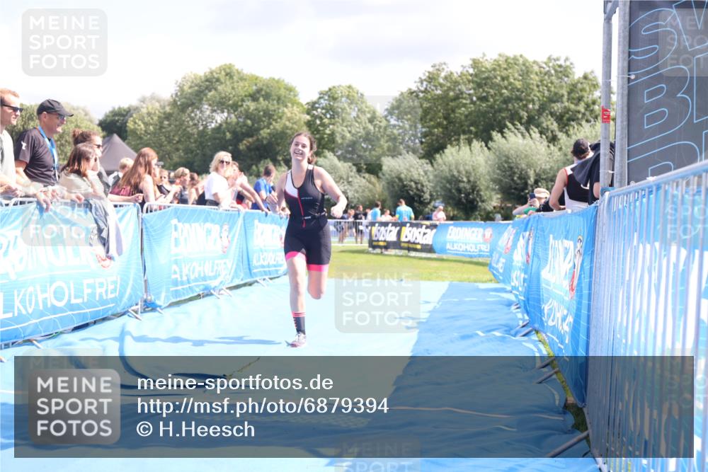 25.08.2024 - Elbe Triathlon Hamburg H.Heesch http://msf.ph/oto/6879394 25.08.2024 12:16:02 Ziel 1538, 1720 meine-sportfotos.de