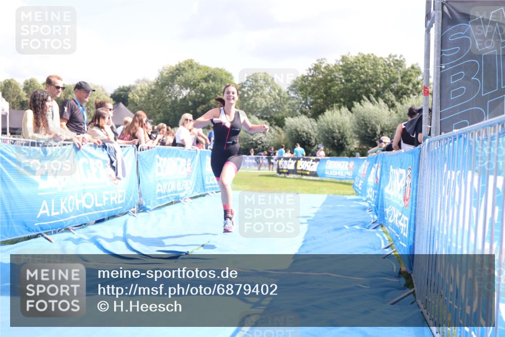 25.08.2024 - Elbe Triathlon Hamburg H.Heesch http://msf.ph/oto/6879402 25.08.2024 12:16:02 Ziel 1538, 1720 meine-sportfotos.de