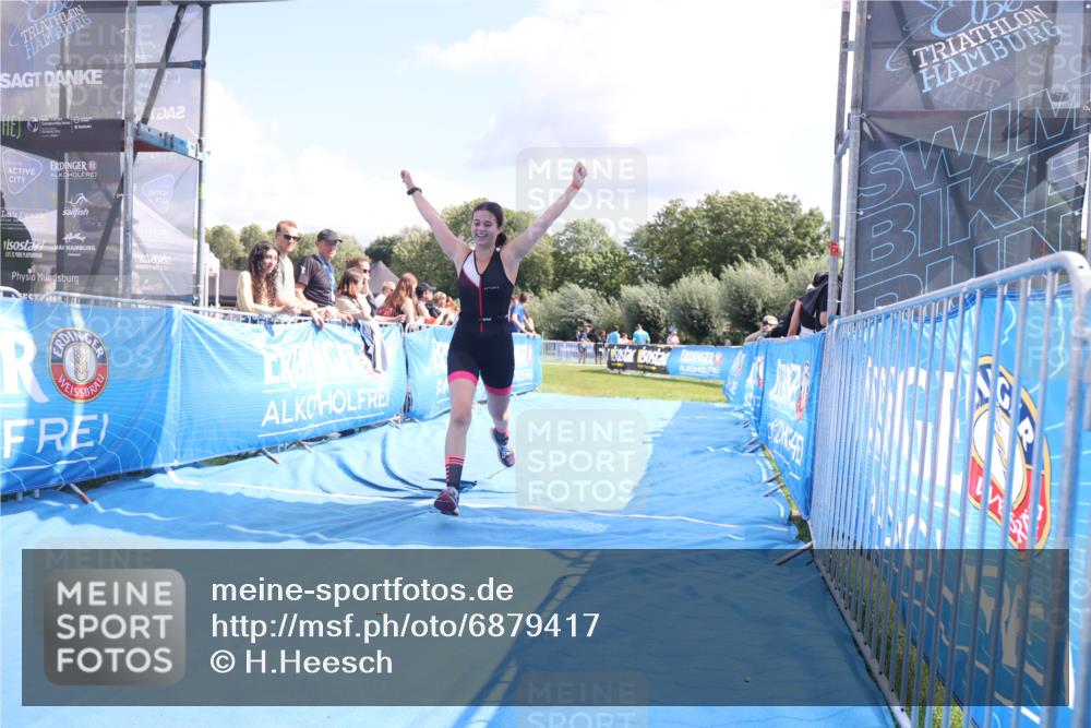 25.08.2024 - Elbe Triathlon Hamburg H.Heesch http://msf.ph/oto/6879417 25.08.2024 12:16:02 Ziel 1538, 1720 meine-sportfotos.de