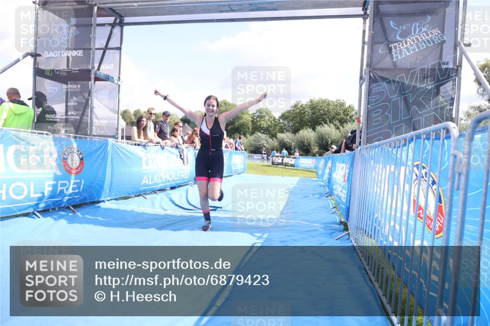25.08.2024 - Elbe Triathlon Hamburg H.Heesch http://msf.ph/oto/6879423 25.08.2024 12:16:02 Ziel 1538, 1720 meine-sportfotos.de