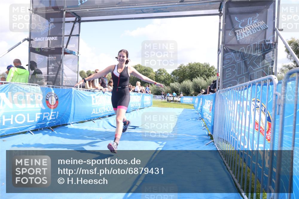 25.08.2024 - Elbe Triathlon Hamburg H.Heesch http://msf.ph/oto/6879431 25.08.2024 12:16:03 Ziel 1538, 1720 meine-sportfotos.de