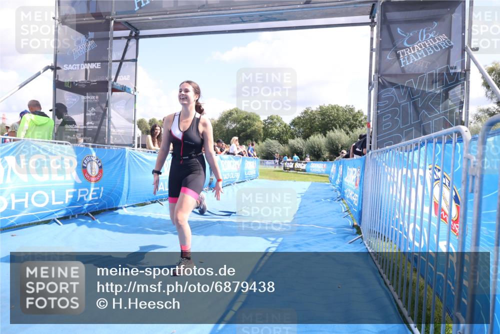 25.08.2024 - Elbe Triathlon Hamburg H.Heesch http://msf.ph/oto/6879438 25.08.2024 12:16:03 Ziel 1538, 1720 meine-sportfotos.de