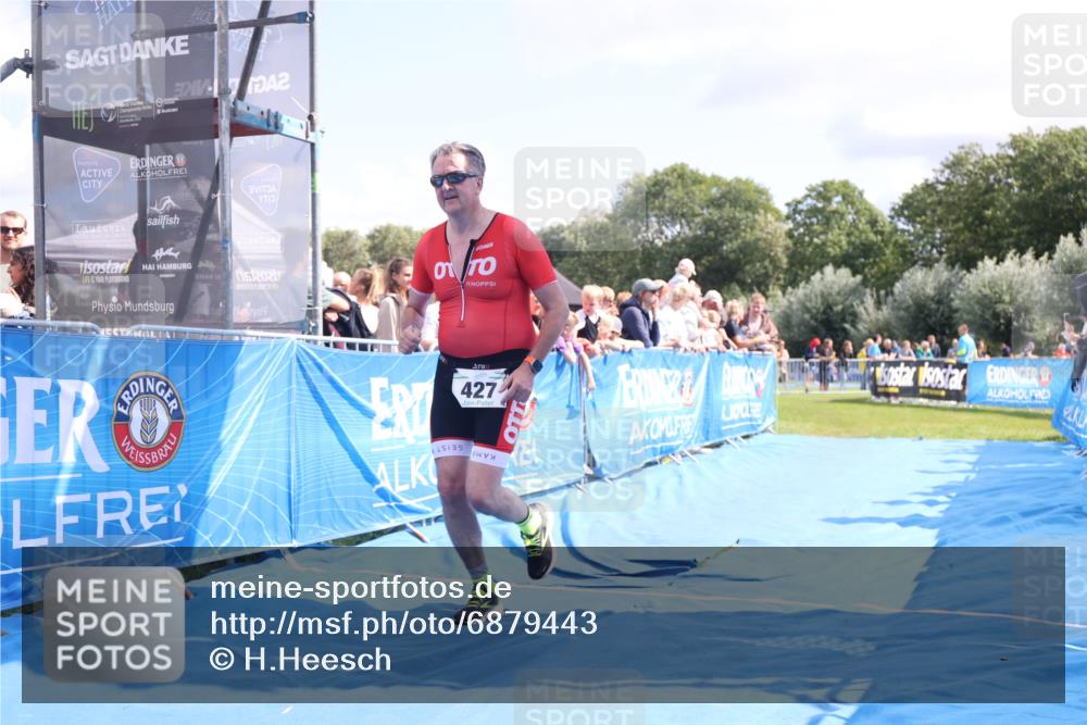 25.08.2024 - Elbe Triathlon Hamburg H.Heesch http://msf.ph/oto/6879443 25.08.2024 11:51:29 Ziel 427 meine-sportfotos.de