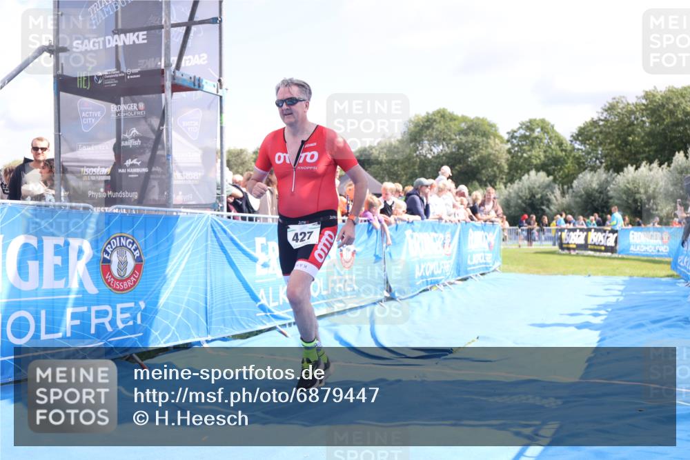 25.08.2024 - Elbe Triathlon Hamburg H.Heesch http://msf.ph/oto/6879447 25.08.2024 11:51:29 Ziel 427 meine-sportfotos.de