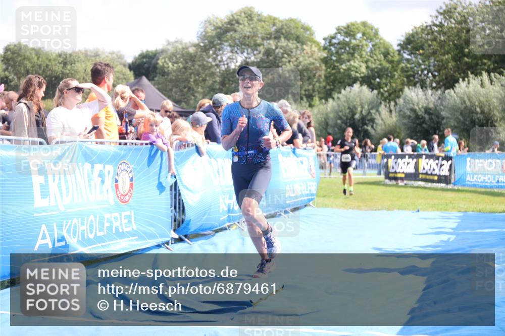 25.08.2024 - Elbe Triathlon Hamburg H.Heesch http://msf.ph/oto/6879461 25.08.2024 11:51:44 Ziel 1480, 1559 meine-sportfotos.de