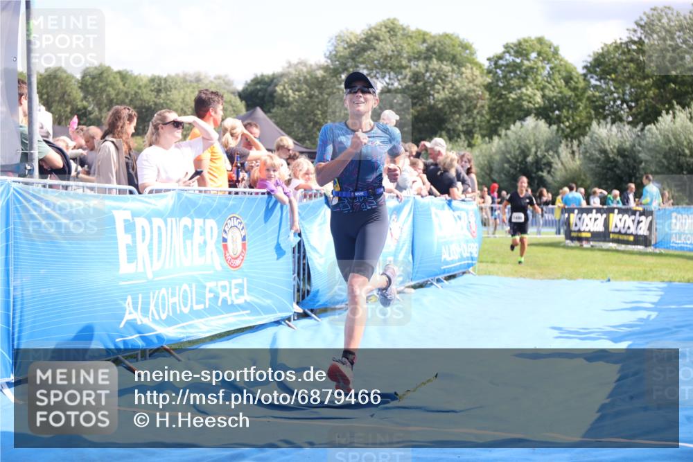 25.08.2024 - Elbe Triathlon Hamburg H.Heesch http://msf.ph/oto/6879466 25.08.2024 11:51:44 Ziel 1480, 1559 meine-sportfotos.de