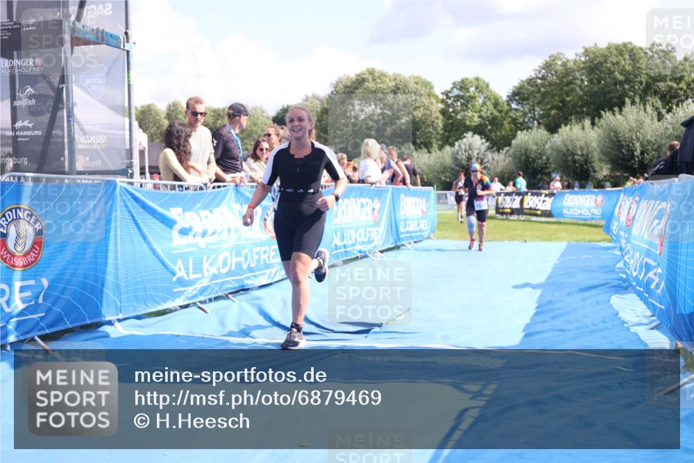 25.08.2024 - Elbe Triathlon Hamburg H.Heesch http://msf.ph/oto/6879469 25.08.2024 12:16:22 Ziel 1471, 1583, 1667 meine-sportfotos.de