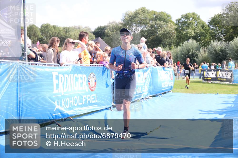 25.08.2024 - Elbe Triathlon Hamburg H.Heesch http://msf.ph/oto/6879470 25.08.2024 11:51:44 Ziel 1480, 1559 meine-sportfotos.de