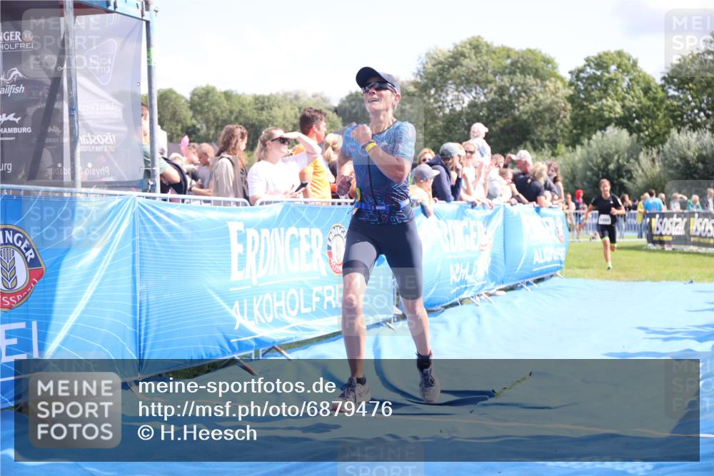 25.08.2024 - Elbe Triathlon Hamburg H.Heesch http://msf.ph/oto/6879476 25.08.2024 11:51:44 Ziel 1480, 1559 meine-sportfotos.de