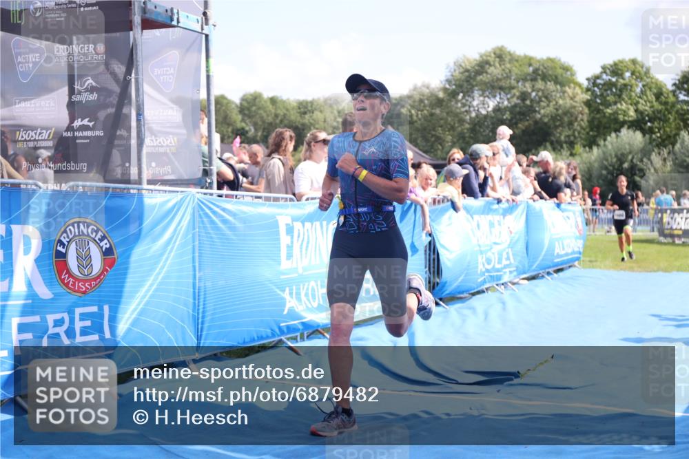 25.08.2024 - Elbe Triathlon Hamburg H.Heesch http://msf.ph/oto/6879482 25.08.2024 11:51:44 Ziel 1480, 1559 meine-sportfotos.de