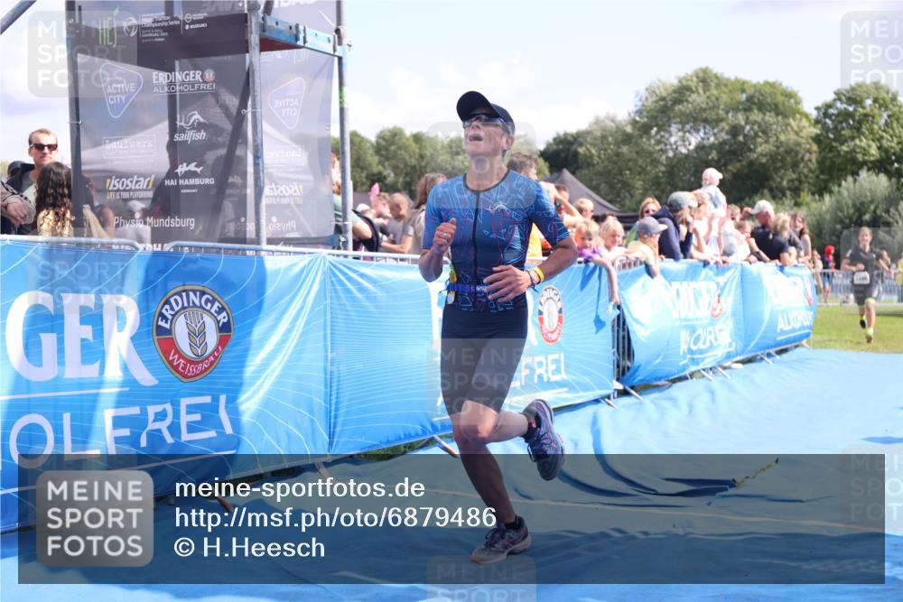 25.08.2024 - Elbe Triathlon Hamburg H.Heesch http://msf.ph/oto/6879486 25.08.2024 11:51:44 Ziel 1480, 1559 meine-sportfotos.de