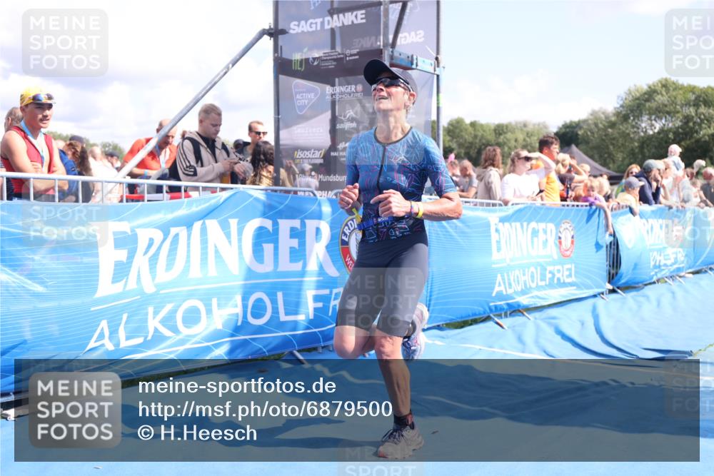 25.08.2024 - Elbe Triathlon Hamburg H.Heesch http://msf.ph/oto/6879500 25.08.2024 11:51:45 Ziel 1480, 1559 meine-sportfotos.de
