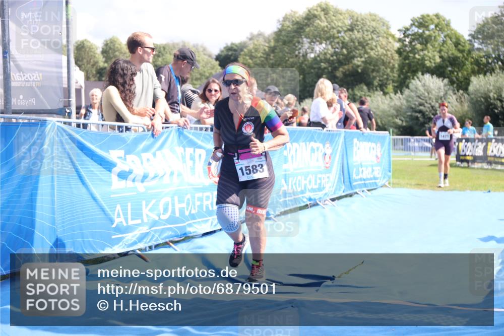 25.08.2024 - Elbe Triathlon Hamburg H.Heesch http://msf.ph/oto/6879501 25.08.2024 12:16:25 Ziel 1471, 1583, 1667 meine-sportfotos.de