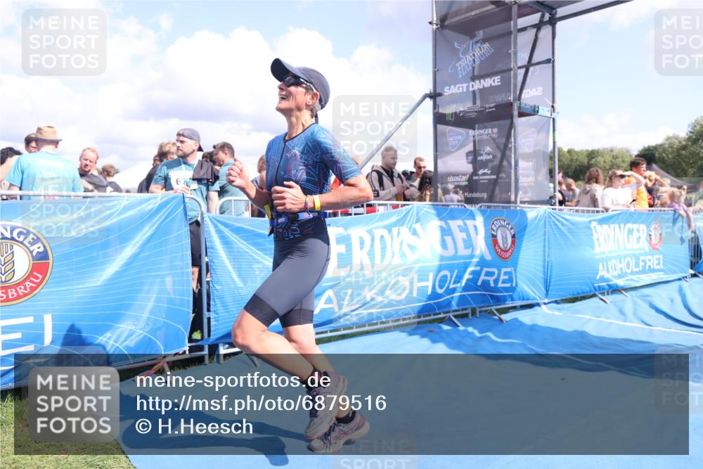 25.08.2024 - Elbe Triathlon Hamburg H.Heesch http://msf.ph/oto/6879516 25.08.2024 11:51:45 Ziel 1480, 1559 meine-sportfotos.de
