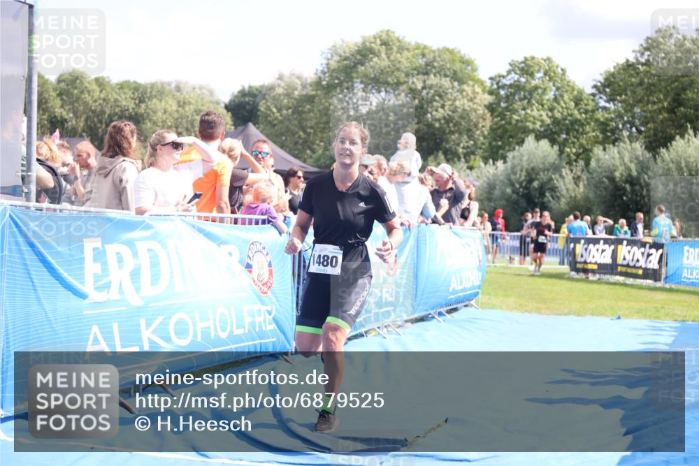 25.08.2024 - Elbe Triathlon Hamburg H.Heesch http://msf.ph/oto/6879525 25.08.2024 11:51:47 Ziel 1480, 1559 meine-sportfotos.de