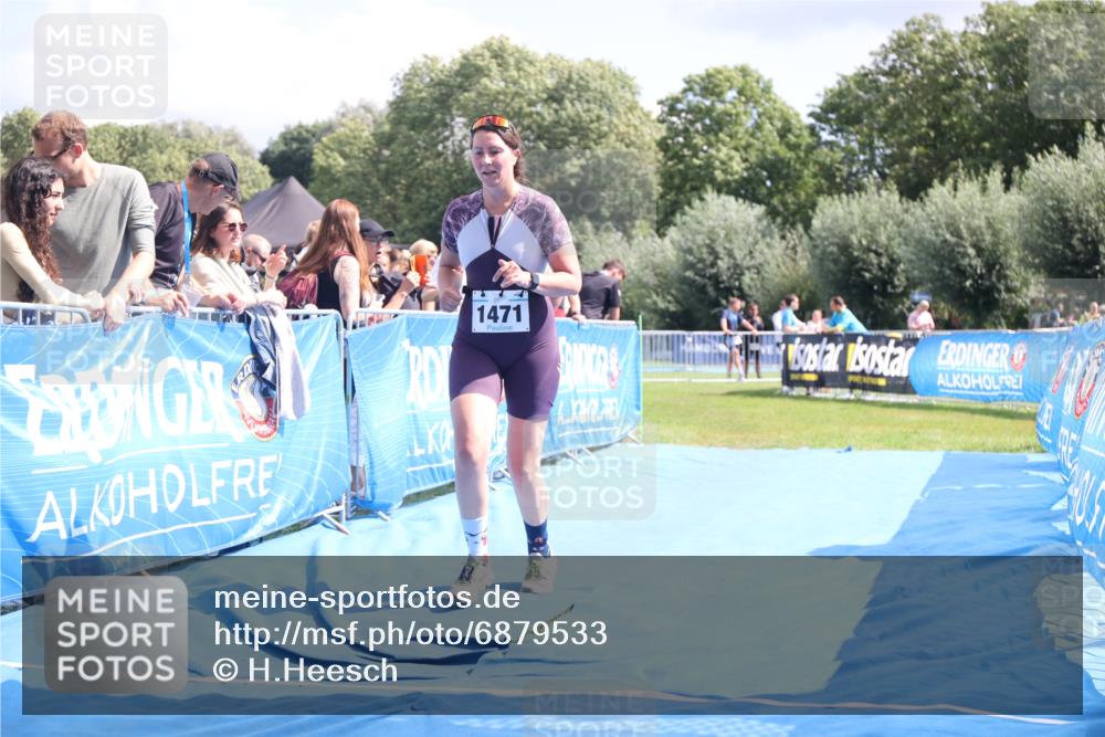 25.08.2024 - Elbe Triathlon Hamburg H.Heesch http://msf.ph/oto/6879533 25.08.2024 12:16:29 Ziel 1471, 1583, 1667 meine-sportfotos.de