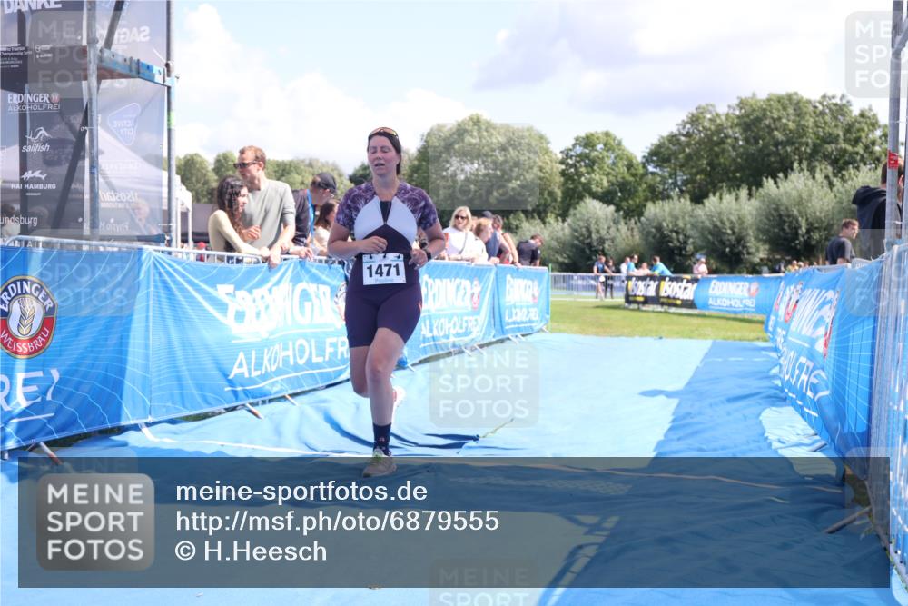 25.08.2024 - Elbe Triathlon Hamburg H.Heesch http://msf.ph/oto/6879555 25.08.2024 12:16:29 Ziel 1471, 1583, 1667 meine-sportfotos.de