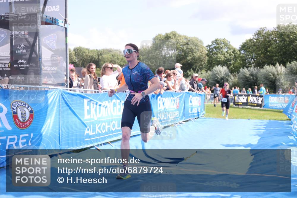 25.08.2024 - Elbe Triathlon Hamburg H.Heesch http://msf.ph/oto/6879724 25.08.2024 11:52:19 Ziel 520, 787, 1521 meine-sportfotos.de
