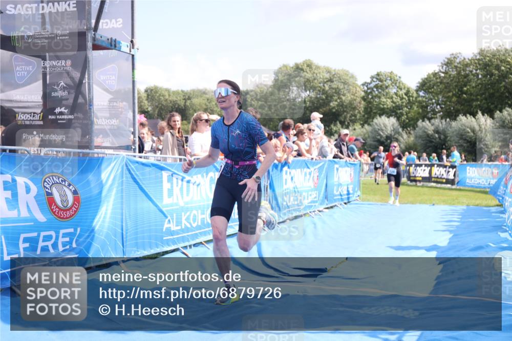 25.08.2024 - Elbe Triathlon Hamburg H.Heesch http://msf.ph/oto/6879726 25.08.2024 11:52:19 Ziel 520, 787, 1521 meine-sportfotos.de