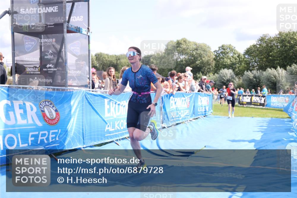 25.08.2024 - Elbe Triathlon Hamburg H.Heesch http://msf.ph/oto/6879728 25.08.2024 11:52:19 Ziel 520, 787, 1521 meine-sportfotos.de